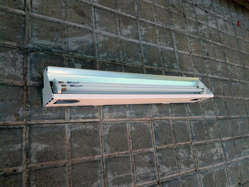 aplique pared oficina laboratorio metal t5 24w 9-11x60x10 2u